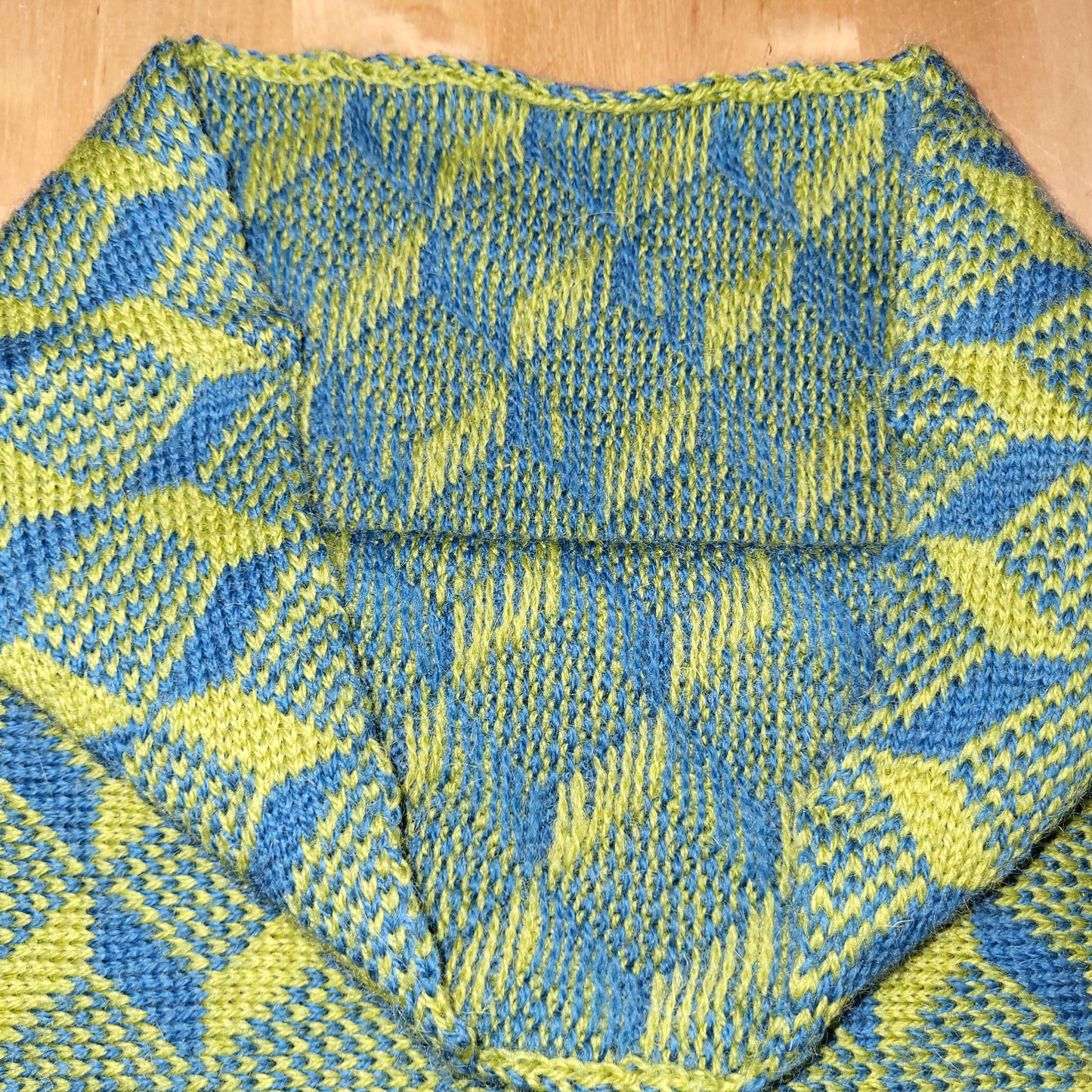 Cube Knit Cowl